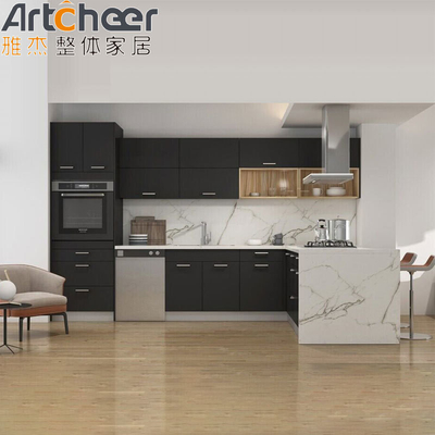 品質  Minimalistic Design Grey Solid Wood Kitchen Cabinets with Imported Quartz Stone Top 工場